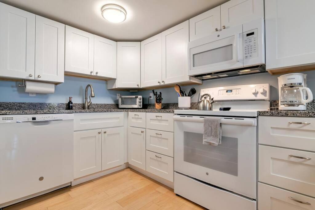 2Br Apt W/ 3 Min Walk To Downtown Swh - Low Tide Southwest Harbor Exterior foto